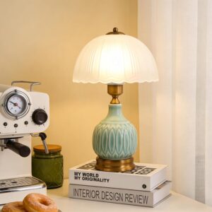 bedroom lamp